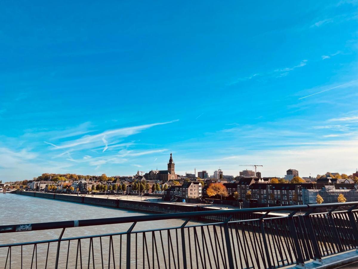 Supergezellig Vakantiehuis Met Hele Grote Tuin Bij Nijmegen Ewijk Экстерьер фото